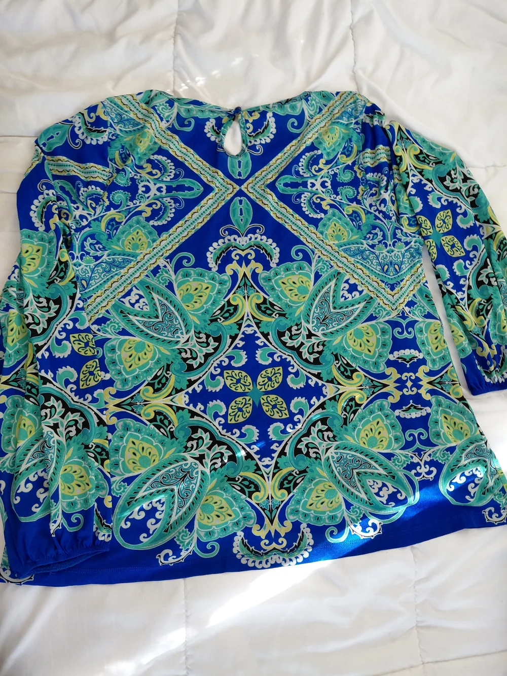 Set of Two Athletic Wear Tops, 1 Racerback Tank,  1 Blouse Cover-up Excellent